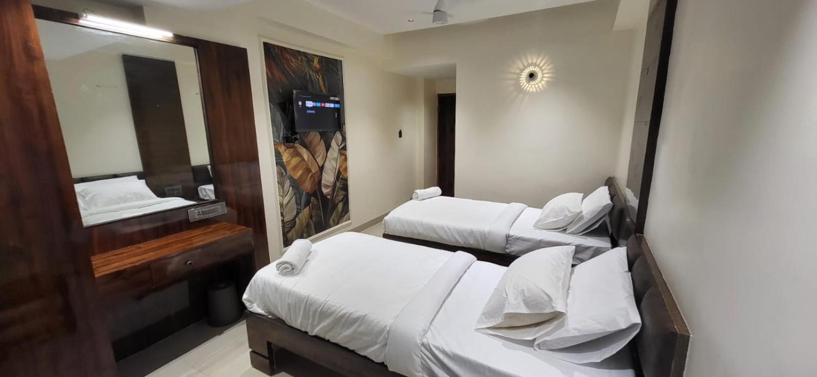 Model Grand Inn Bellary Exterior foto